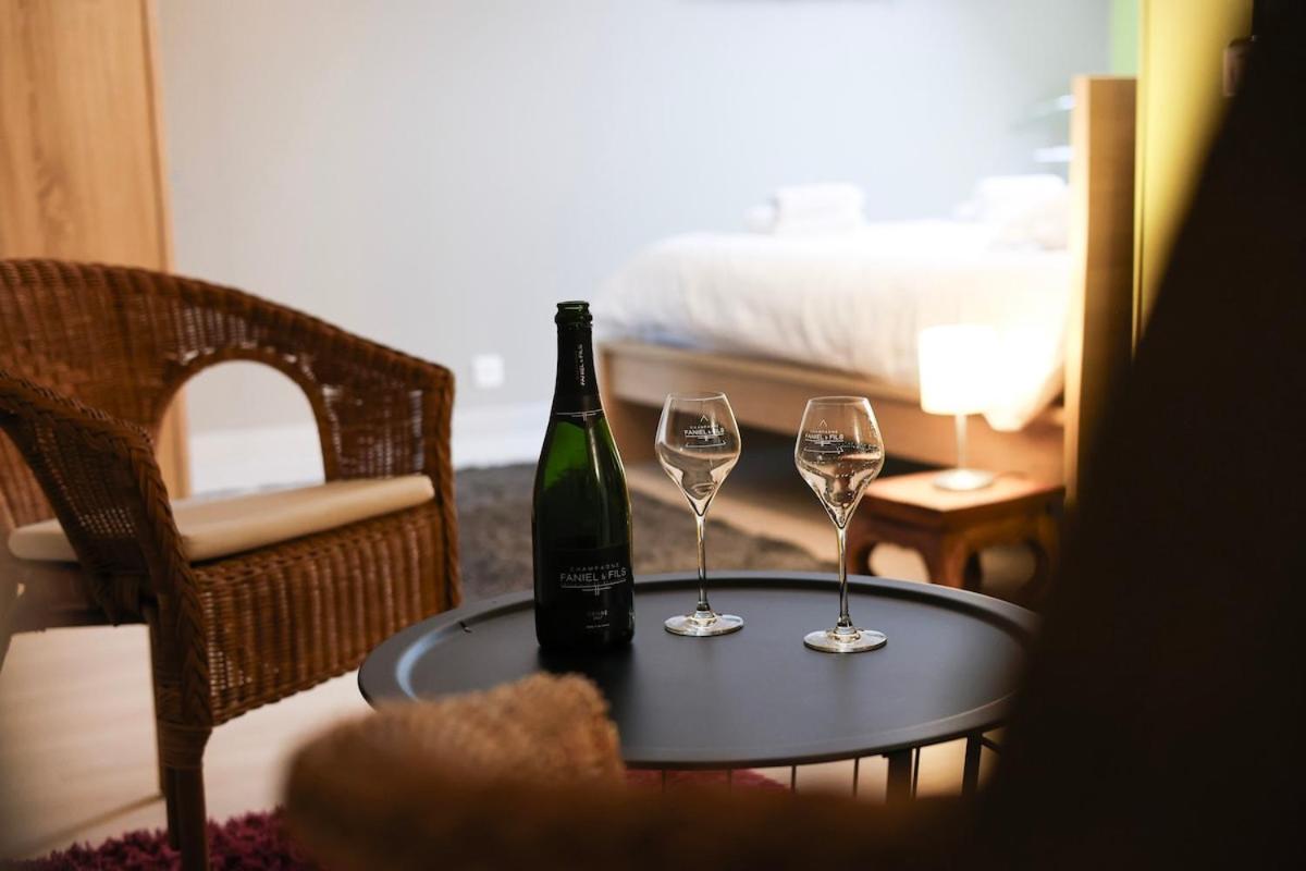 La Villa Des Roses Au Coeur De Cormoyeux 外观 照片